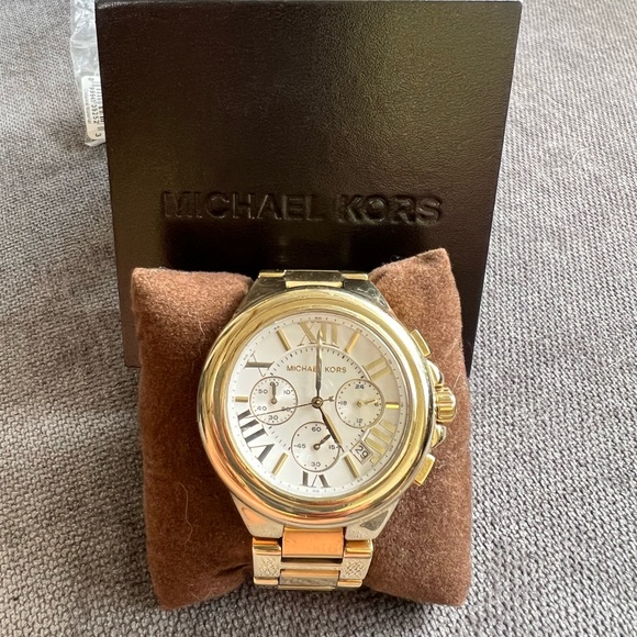 Gold Michael Kors Watch - Excellent Used Condition - Picture 1 of 6